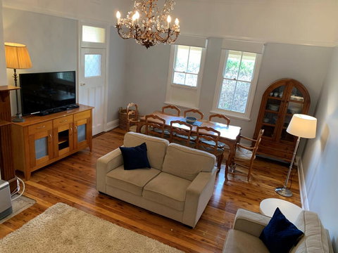 Oakwood Cottage - Accommodation Mooloolaba 2