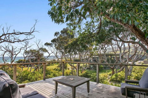 OCEAN ESCAPE - The Ultimate Luxury Beach House - Accommodation Mooloolaba 3