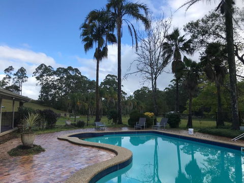 OCT Forest Lodge - Accommodation Mooloolaba 3