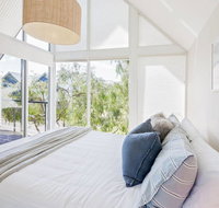 ON THE BEACH - Villa over the road from the beach - Accommodation Mooloolaba