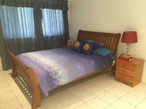 Orana Beach Holiday Home At Boat Habour - Accommodation Mooloolaba 1