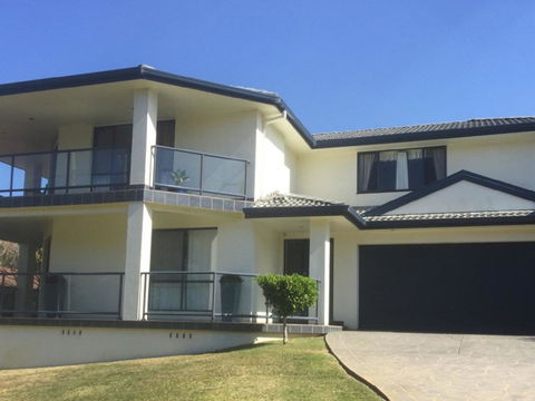 Orana Beach Holiday Home At Boat Habour - Accommodation Mooloolaba 0