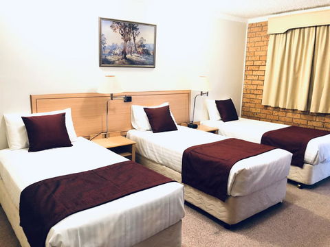 OVERLANDER MOTOR LODGE - Accommodation Mooloolaba 2