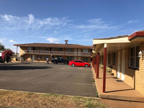 OVERLANDER MOTOR LODGE - Accommodation Mooloolaba 0