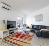 Peaceful 1 Bedroom Apartment with Parking - Accommodation Mooloolaba