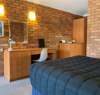 Peter Allen Motor Inn - Accommodation Mooloolaba