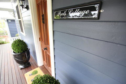 Poet's Cottage - Fireplace, Close To Treks - Accommodation Mooloolaba 2