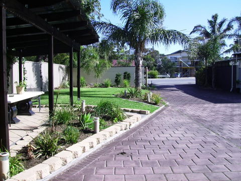 Port Noarlunga Motel - Accommodation Mooloolaba 1