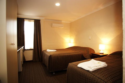 Prince Of Wales Hotel, Bunbury - Accommodation Mooloolaba 3