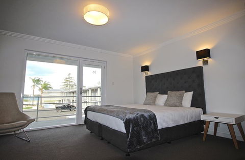 Quays Hotel - Accommodation Mooloolaba 1