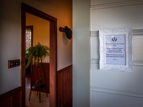 Queen Bee Cottage, Milton - Accommodation Mooloolaba 3