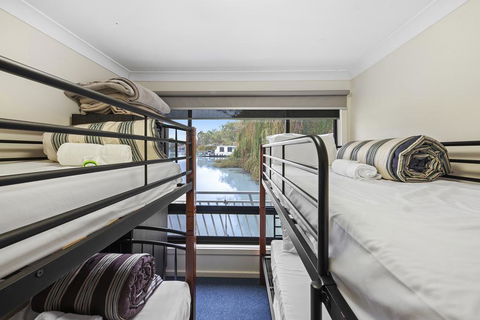 Renmark River Villas And Boats & Bedzzz - Accommodation Mooloolaba 3