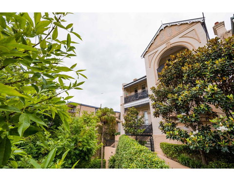 Renovated Studio In Bohemian Area Close To City - Accommodation Mooloolaba 2