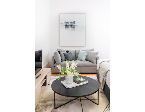 Renovated Studio In Bohemian Area Close To City - Accommodation Mooloolaba 1