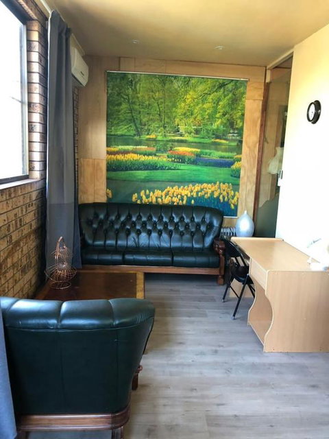 Retro 1bedroom Studio, Close To Airport&CBD - Accommodation Mooloolaba 3