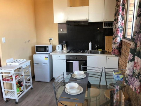 Retro 1bedroom Studio, Close To Airport&CBD - Accommodation Mooloolaba 1