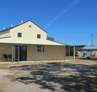 RETRO FUNNY FARM - Accommodation Mooloolaba