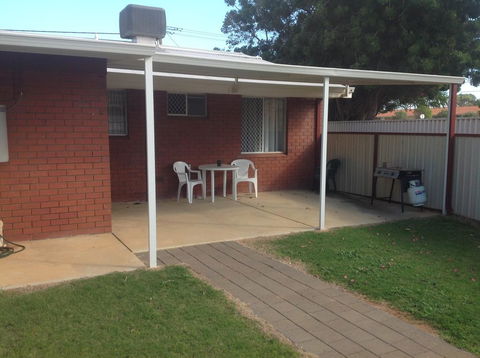 Rhodeside Lodge - Accommodation Mooloolaba 3