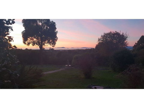 Ripplebrook Cottage - Accommodation Mooloolaba 1