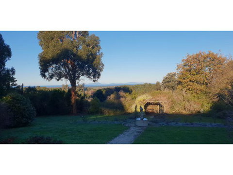 Ripplebrook Cottage - Accommodation Mooloolaba 0