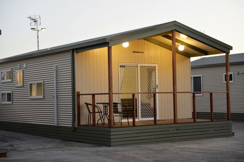 Riverside Cabin Park - Accommodation Mooloolaba 0