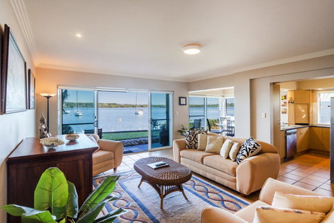 Riverview Apartments 2.1 - Accommodation Mooloolaba 1