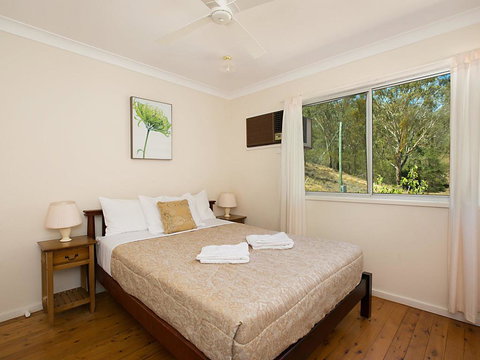 Rosa House In Broke, 4br House In Walking Distance To Cellar Doors - Accommodation Mooloolaba 2