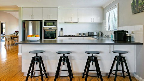Rosella House Robertson - A Tranquil Highlands Escape - Accommodation Mooloolaba 2