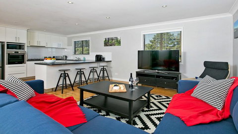 Rosella House Robertson - A Tranquil Highlands Escape - Accommodation Mooloolaba 1