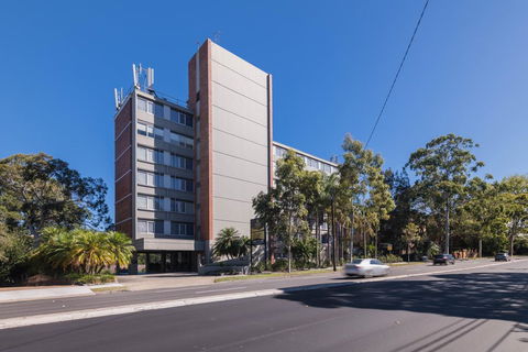 Royal Pacific Hotel - Accommodation Mooloolaba 0