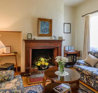 Sargeants  Armoury Cottages 1823 - Accommodation Mooloolaba