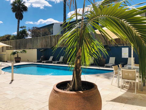 Sea Breeze Luxury Holiday Apartment - Accommodation Mooloolaba 2