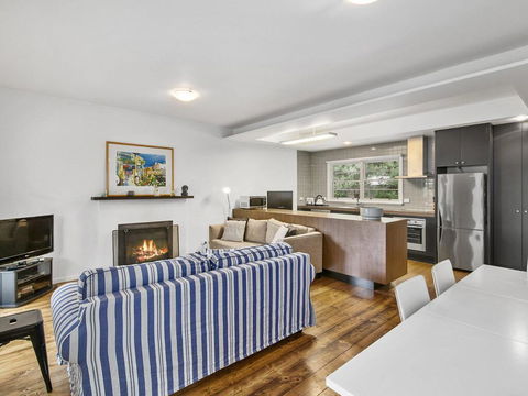 SEA CORNER - Anglesea - Accommodation Mooloolaba 2