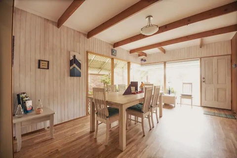 Sea J's, Brighton - Accommodation Mooloolaba 1