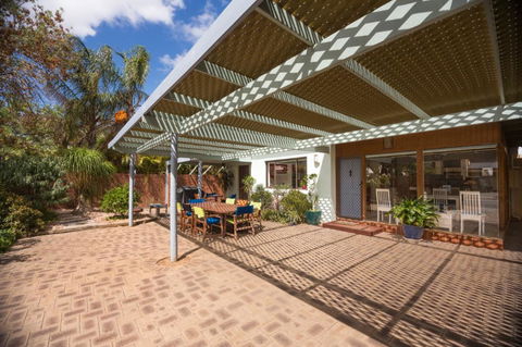 Sea J's, Brighton - Accommodation Mooloolaba 3