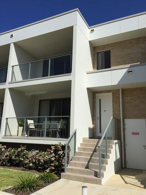SEA-ESTA - Accommodation Mooloolaba 3