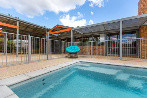 Serengale Retreat - Accommodation Mooloolaba 0