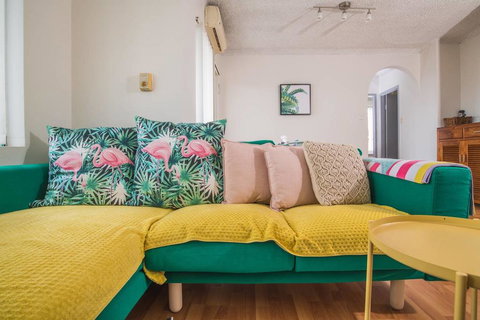 SIMPLE COMFORT! 2bed1bath Unit In Meadowbank - Accommodation Mooloolaba 3