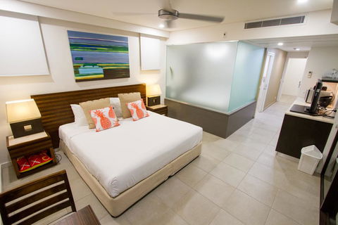 Solitudes Studio @ Sea Temple - Accommodation Mooloolaba 1