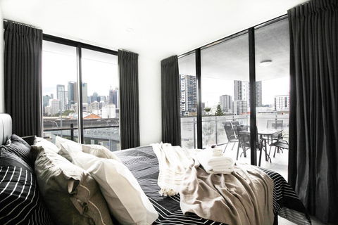 South Brisbane Residence - Accommodation Mooloolaba 3