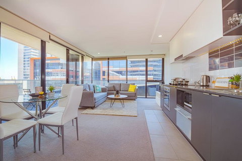 Spacious Docklands 2 Bedroom 2 Bathroom Apartment - Accommodation Mooloolaba 0