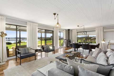 Stargazers Cottage - L'Abode - Accommodation Mooloolaba 0