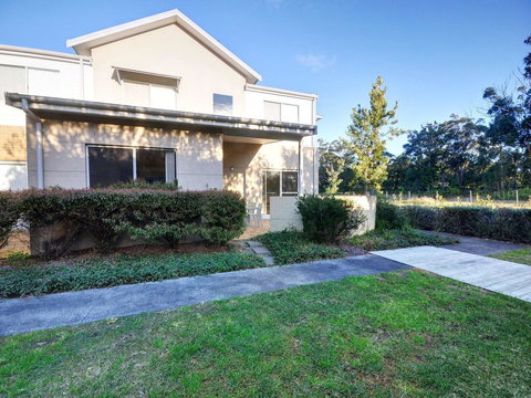 Stunning Holiday Townhouse - Accommodation Mooloolaba 0