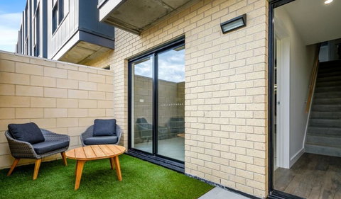 Stylish Townhouse - Accommodation Mooloolaba 3