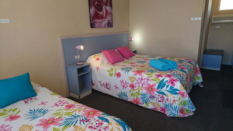 Sunflower Motel - Accommodation Mooloolaba 0