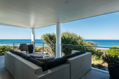 Sunshine Coast White House - Accommodation Mooloolaba 0