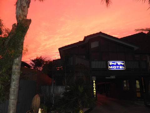 Surf City Motel - Accommodation Mooloolaba 0