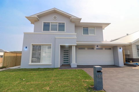 Surfers Paradise At Catherine Hill Bay - Accommodation Mooloolaba 1