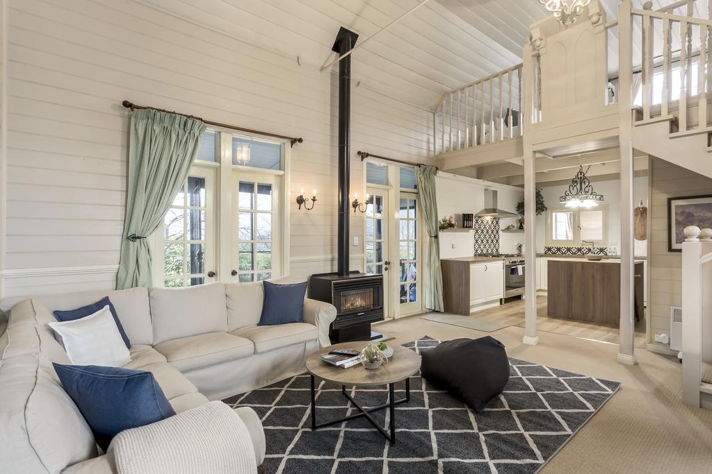 Frankford TAS Accommodation Mooloolaba