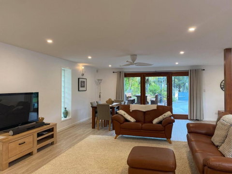 The Old Gallery - Accommodation Mooloolaba 2
